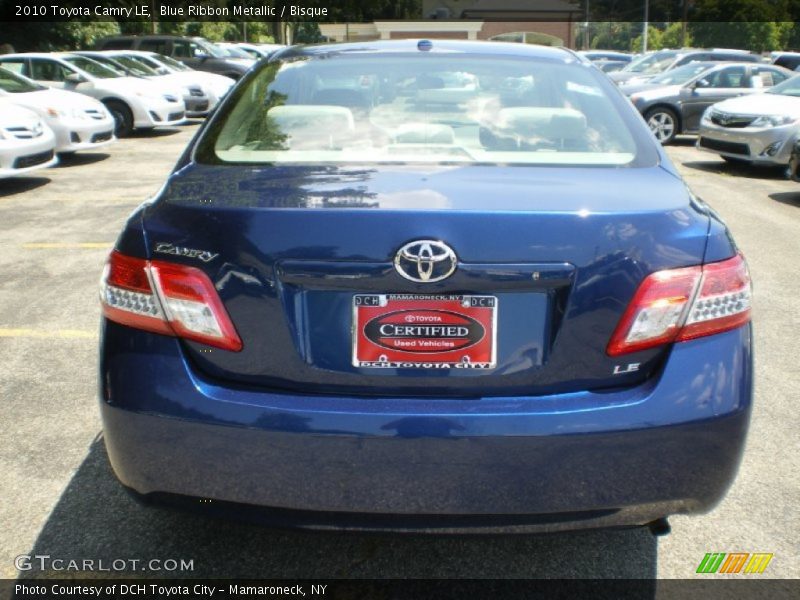 Blue Ribbon Metallic / Bisque 2010 Toyota Camry LE