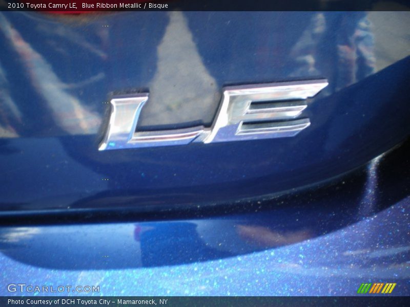 Blue Ribbon Metallic / Bisque 2010 Toyota Camry LE