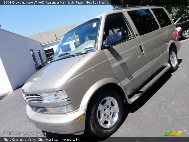 Light Pewter Metallic / Neutral 2004 Chevrolet Astro LT AWD Passenger Van