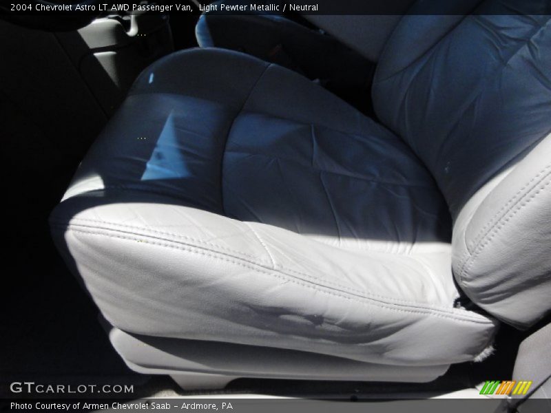 Light Pewter Metallic / Neutral 2004 Chevrolet Astro LT AWD Passenger Van