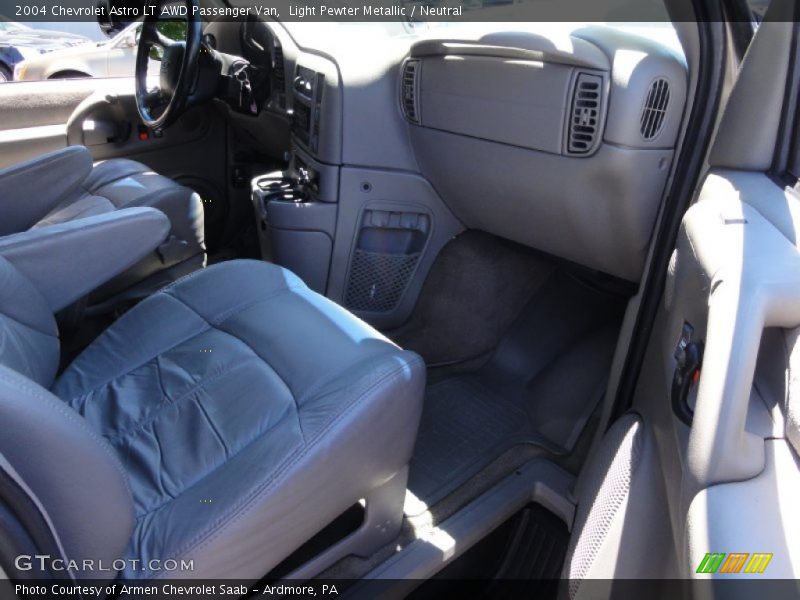 Light Pewter Metallic / Neutral 2004 Chevrolet Astro LT AWD Passenger Van