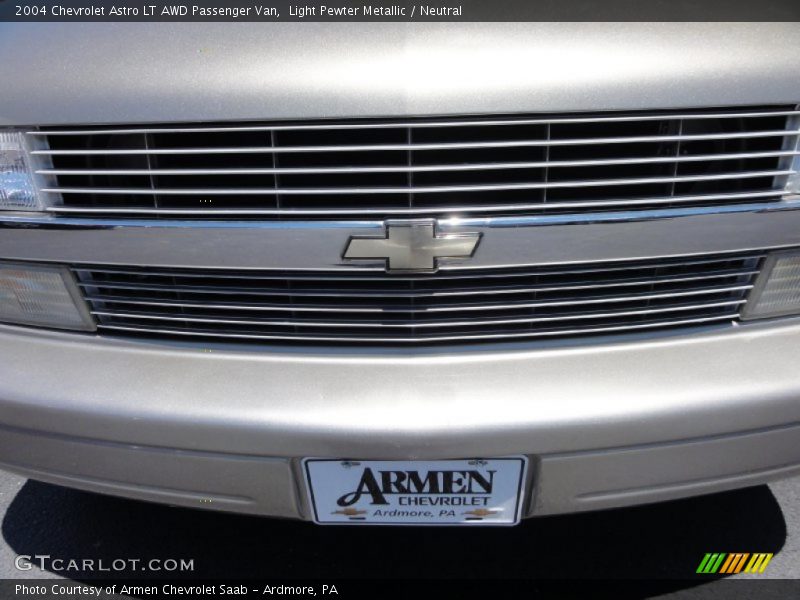 Light Pewter Metallic / Neutral 2004 Chevrolet Astro LT AWD Passenger Van