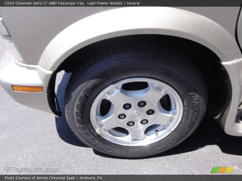  2004 Astro LT AWD Passenger Van Wheel