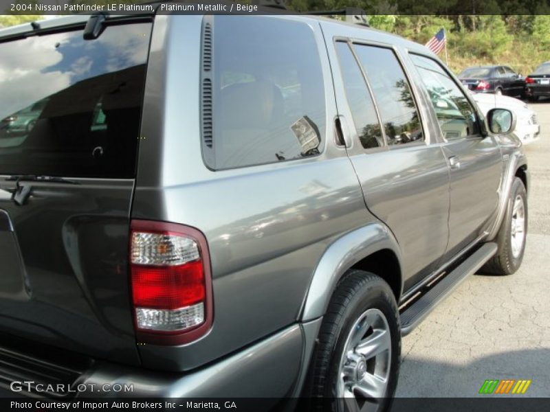 Platinum Metallic / Beige 2004 Nissan Pathfinder LE Platinum