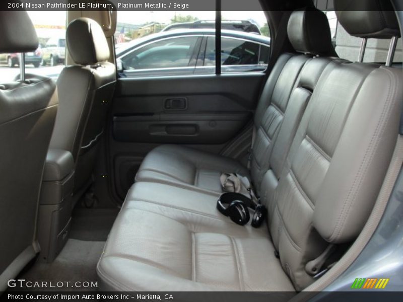 Platinum Metallic / Beige 2004 Nissan Pathfinder LE Platinum