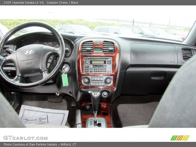 Dashboard of 2005 Sonata LX V6