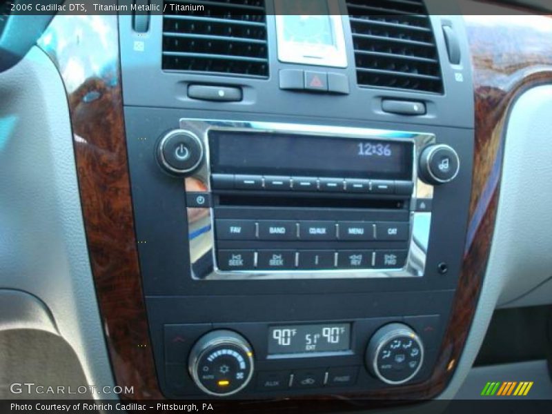 Titanium Metallic / Titanium 2006 Cadillac DTS