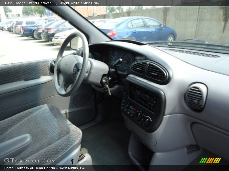 Bright White / Mist Gray 1999 Dodge Grand Caravan SE
