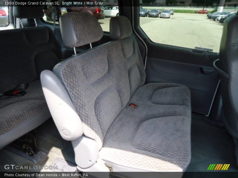 Bright White / Mist Gray 1999 Dodge Grand Caravan SE