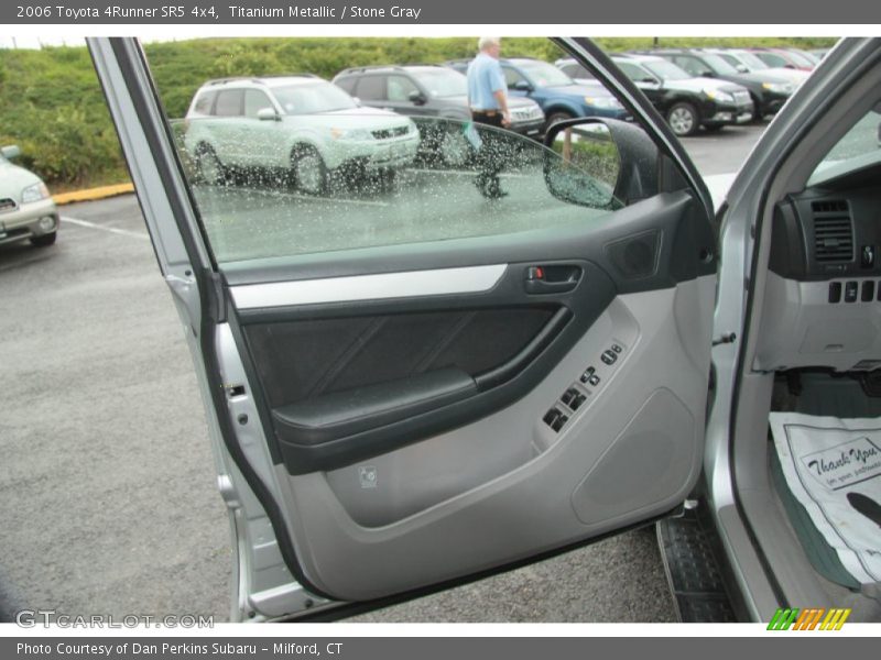 Titanium Metallic / Stone Gray 2006 Toyota 4Runner SR5 4x4