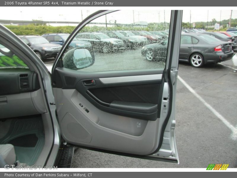 Titanium Metallic / Stone Gray 2006 Toyota 4Runner SR5 4x4