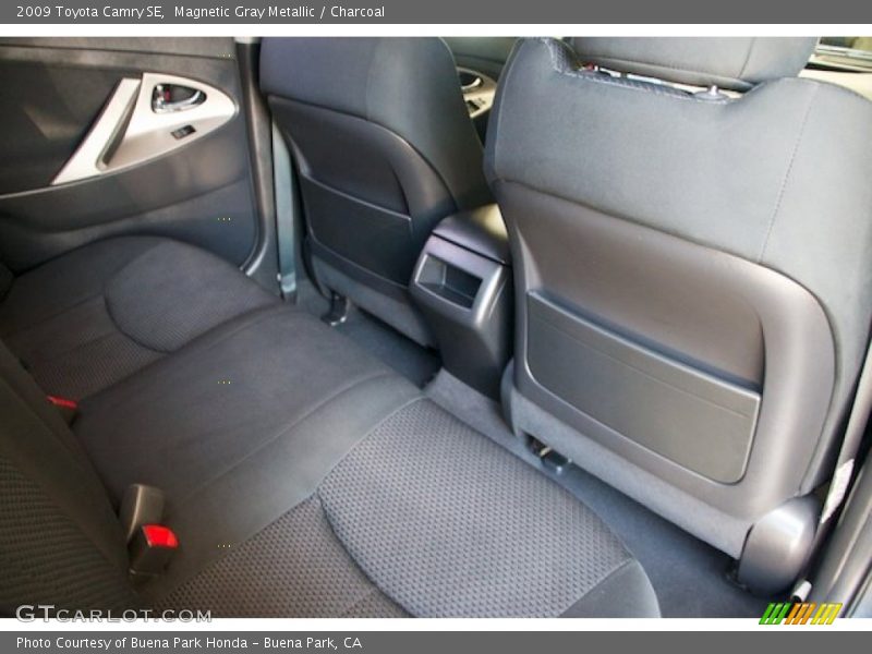 Magnetic Gray Metallic / Charcoal 2009 Toyota Camry SE
