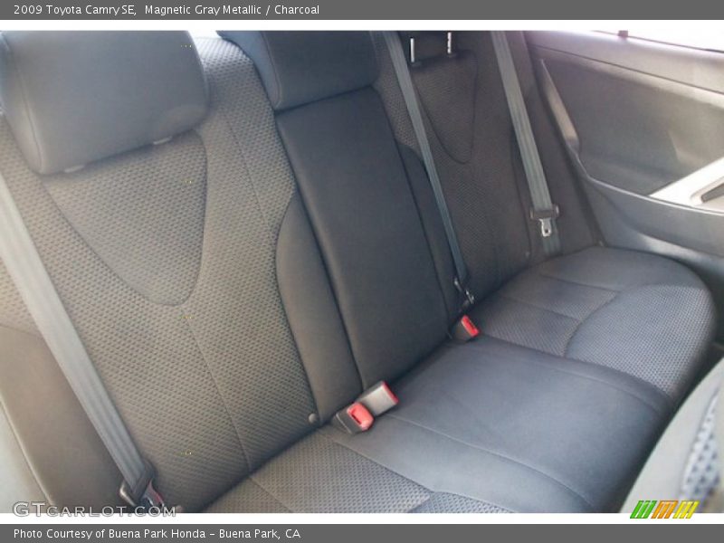 Magnetic Gray Metallic / Charcoal 2009 Toyota Camry SE