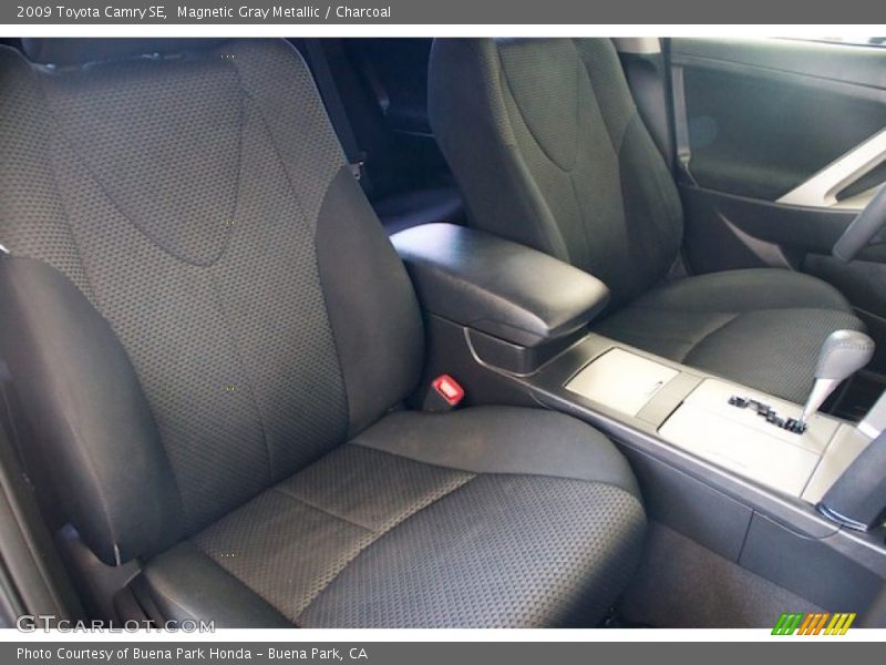 Magnetic Gray Metallic / Charcoal 2009 Toyota Camry SE