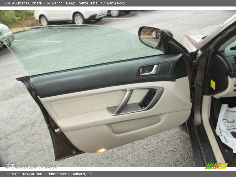 Deep Bronze Metallic / Warm Ivory 2009 Subaru Outback 2.5i Wagon