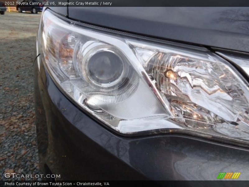 Magnetic Gray Metallic / Ivory 2012 Toyota Camry XLE V6