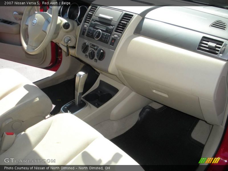 Red Alert / Beige 2007 Nissan Versa S