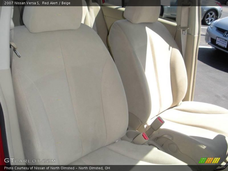 Red Alert / Beige 2007 Nissan Versa S
