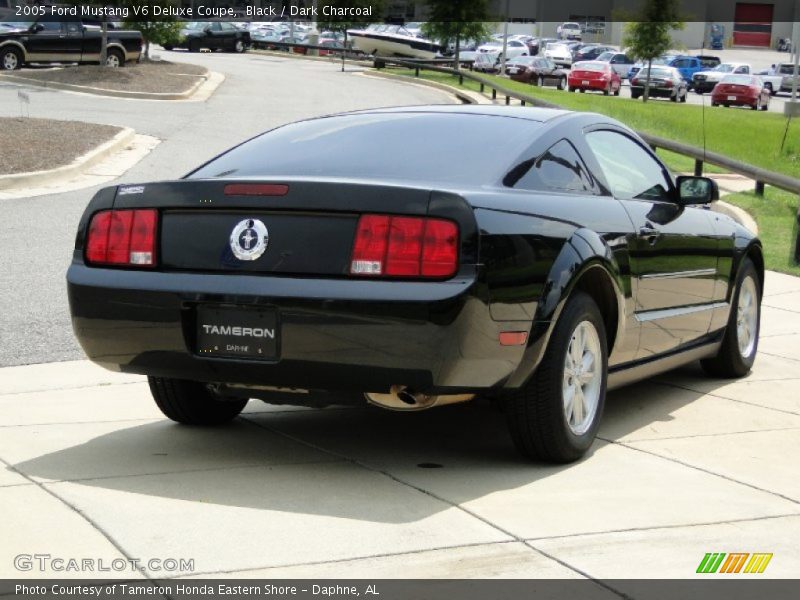 Black / Dark Charcoal 2005 Ford Mustang V6 Deluxe Coupe