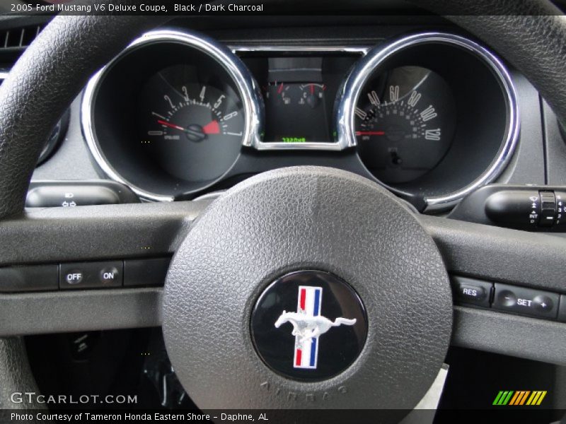 Black / Dark Charcoal 2005 Ford Mustang V6 Deluxe Coupe
