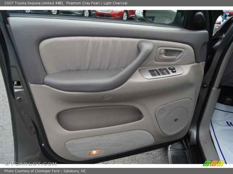 Phantom Gray Pearl / Light Charcoal 2007 Toyota Sequoia Limited 4WD