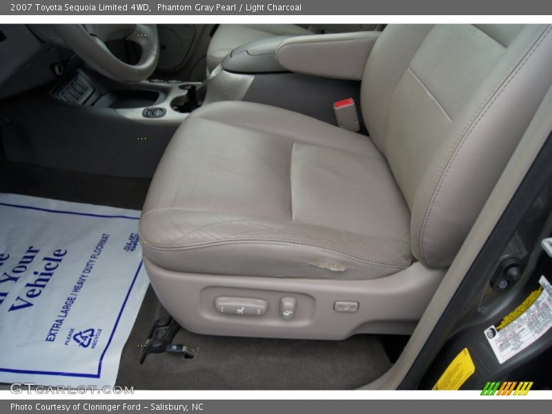Phantom Gray Pearl / Light Charcoal 2007 Toyota Sequoia Limited 4WD