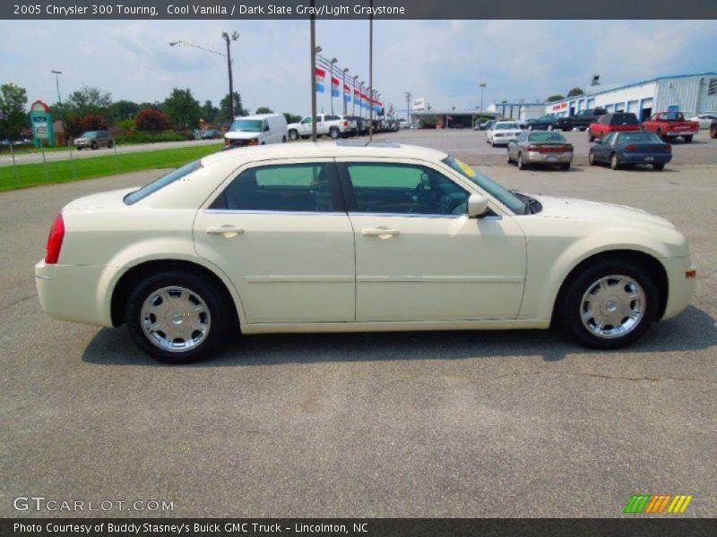 Cool Vanilla / Dark Slate Gray/Light Graystone 2005 Chrysler 300 Touring