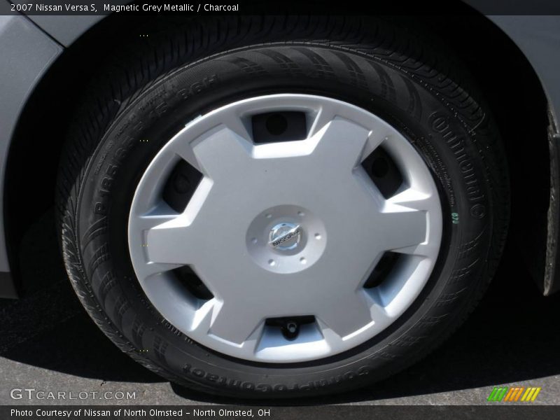 Magnetic Grey Metallic / Charcoal 2007 Nissan Versa S
