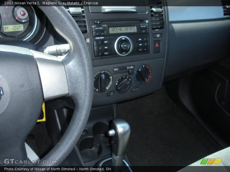 Magnetic Grey Metallic / Charcoal 2007 Nissan Versa S