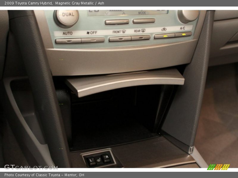 Magnetic Gray Metallic / Ash 2009 Toyota Camry Hybrid