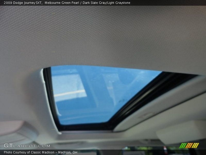 Melbourne Green Pearl / Dark Slate Gray/Light Graystone 2009 Dodge Journey SXT