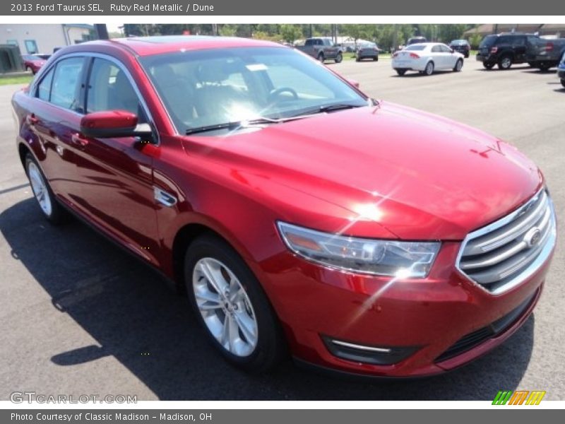 Ruby Red Metallic / Dune 2013 Ford Taurus SEL