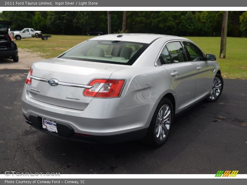 Ingot Silver / Light Stone 2011 Ford Taurus Limited