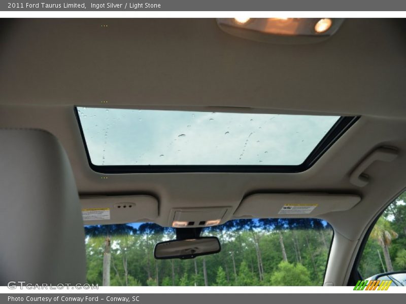 Ingot Silver / Light Stone 2011 Ford Taurus Limited