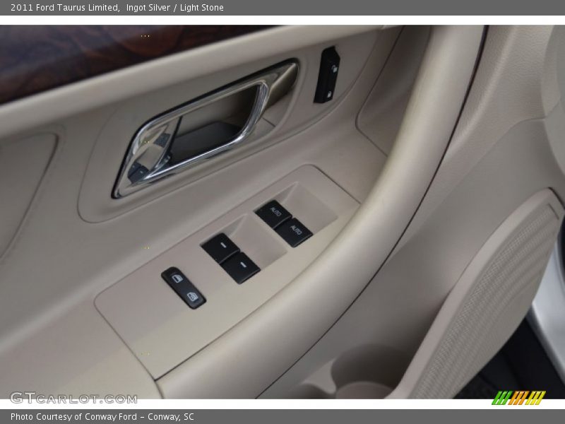 Ingot Silver / Light Stone 2011 Ford Taurus Limited