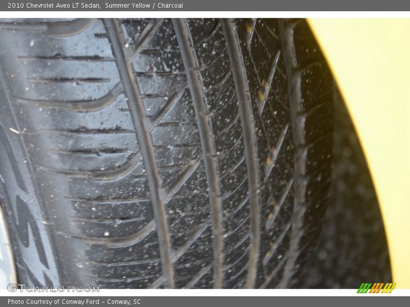 Summer Yellow / Charcoal 2010 Chevrolet Aveo LT Sedan