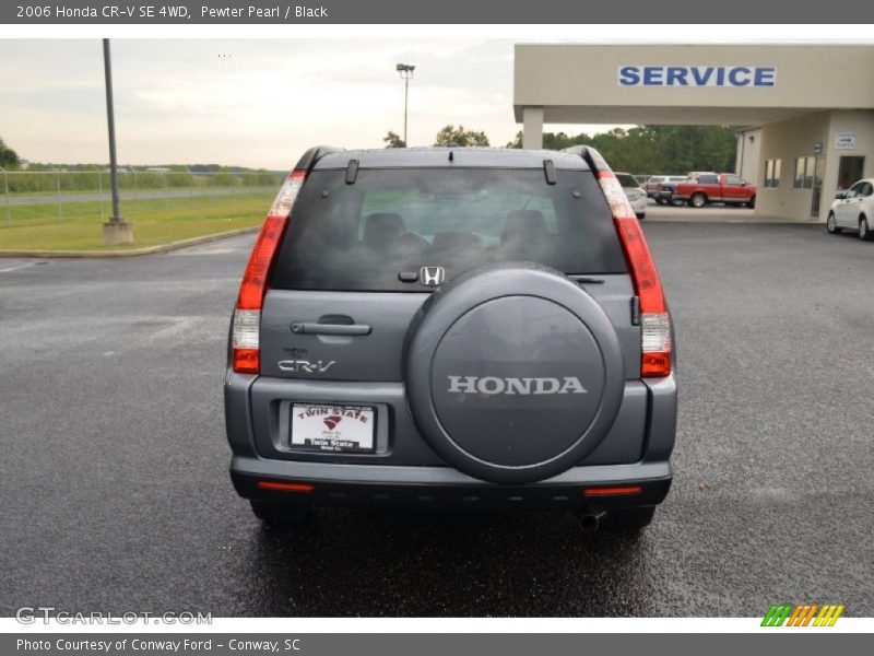 Pewter Pearl / Black 2006 Honda CR-V SE 4WD