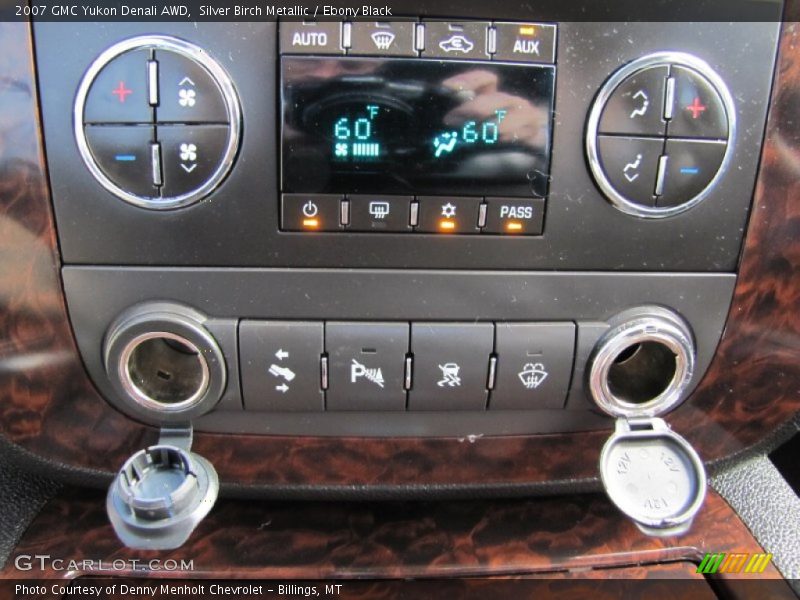 Silver Birch Metallic / Ebony Black 2007 GMC Yukon Denali AWD