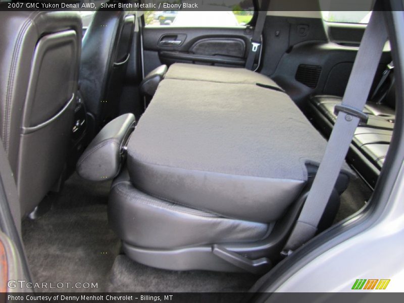 Silver Birch Metallic / Ebony Black 2007 GMC Yukon Denali AWD