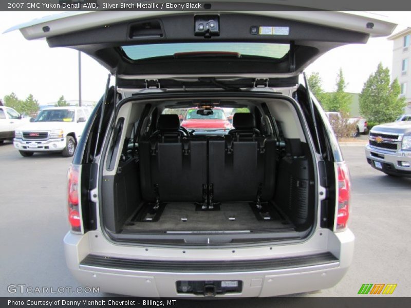 Silver Birch Metallic / Ebony Black 2007 GMC Yukon Denali AWD