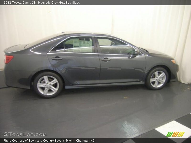 Magnetic Gray Metallic / Black 2012 Toyota Camry SE