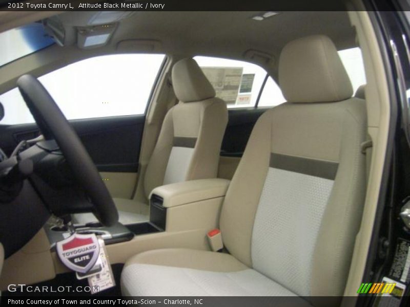 Attitude Black Metallic / Ivory 2012 Toyota Camry L