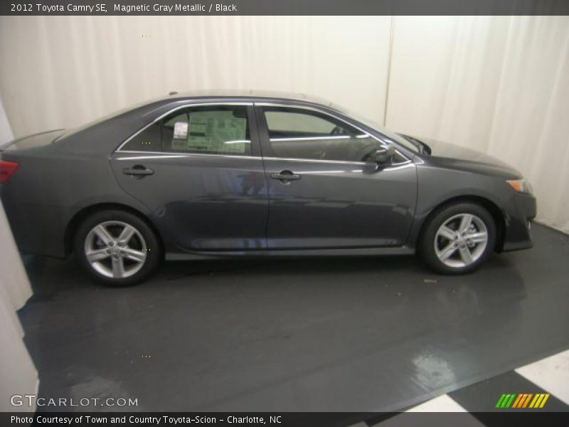 Magnetic Gray Metallic / Black 2012 Toyota Camry SE