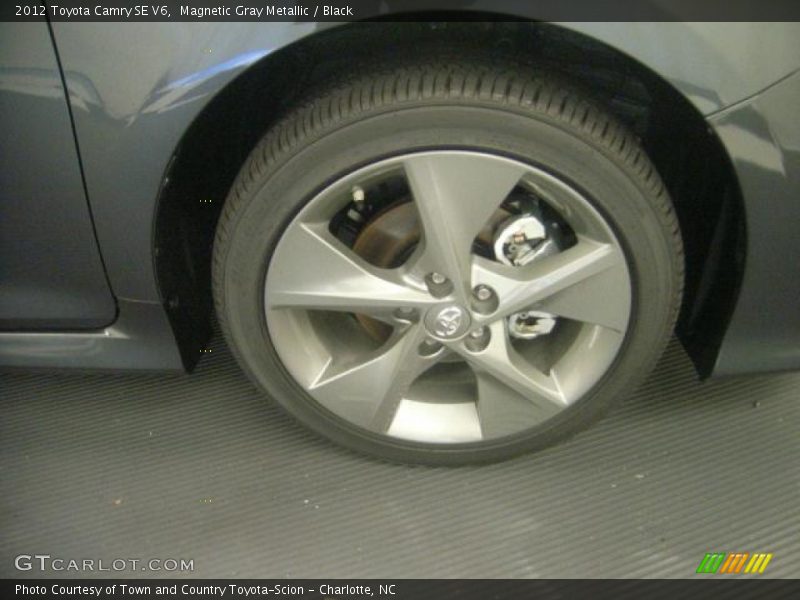 Magnetic Gray Metallic / Black 2012 Toyota Camry SE V6