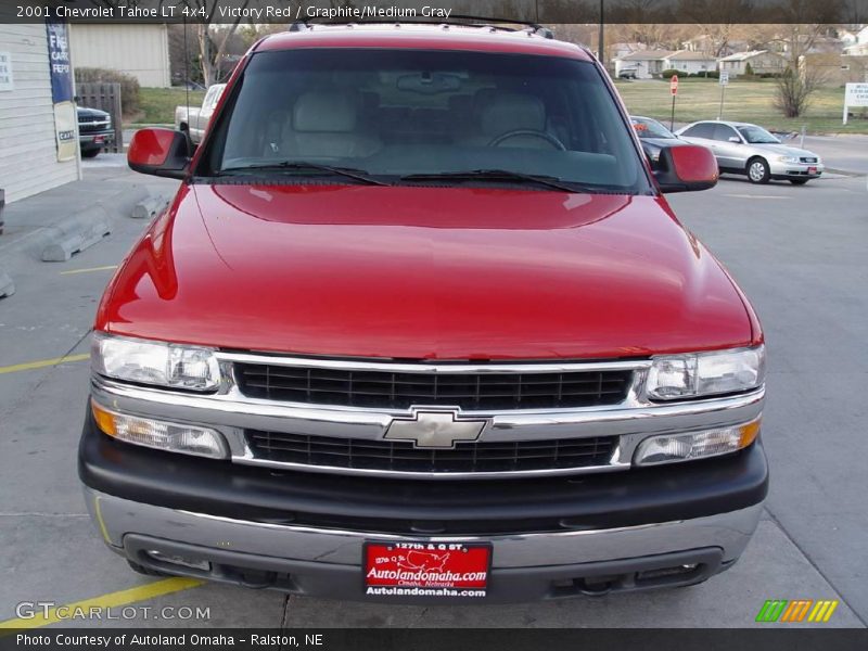 Victory Red / Graphite/Medium Gray 2001 Chevrolet Tahoe LT 4x4