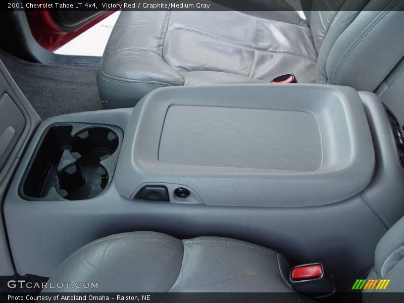 Victory Red / Graphite/Medium Gray 2001 Chevrolet Tahoe LT 4x4