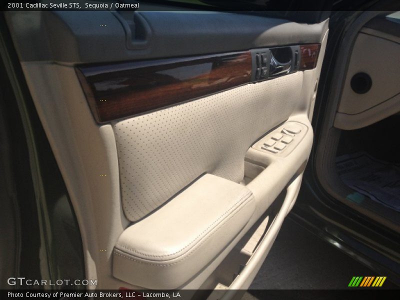 Sequoia / Oatmeal 2001 Cadillac Seville STS
