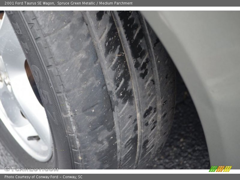 Spruce Green Metallic / Medium Parchment 2001 Ford Taurus SE Wagon