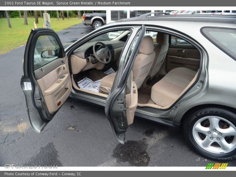  2001 Taurus SE Wagon Medium Parchment Interior