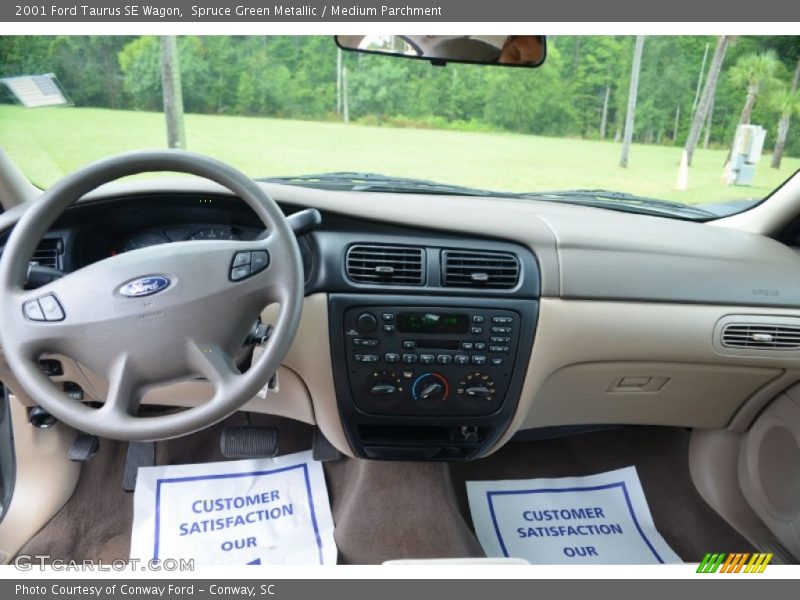 Dashboard of 2001 Taurus SE Wagon